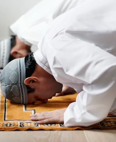 muslim-men-praying-during-ramadan-2023-11-27-05-28-18-utc